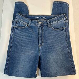 Old Navy Rockstar Super Skinny Jeans